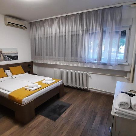 Apartman Pavlovic 1 Dedinje Exterior foto